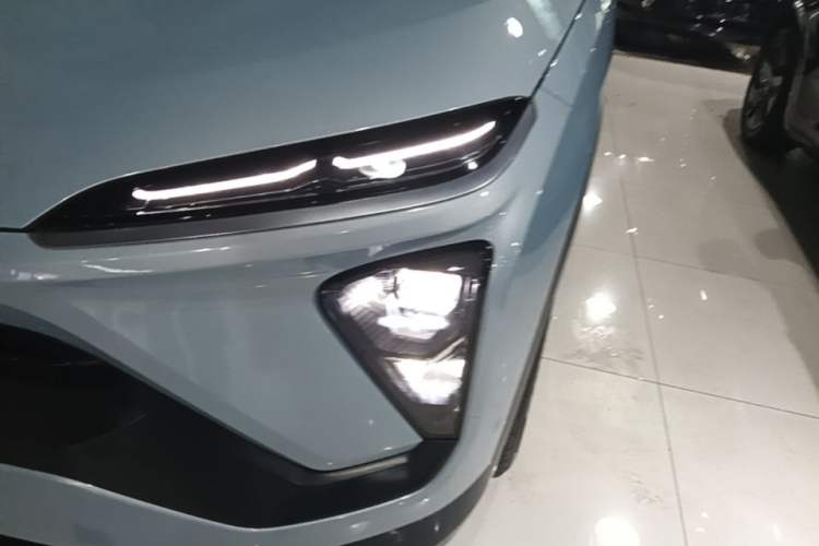 Used Nio ES6 2022 75 kWh Sport Edition Left Front Headlight