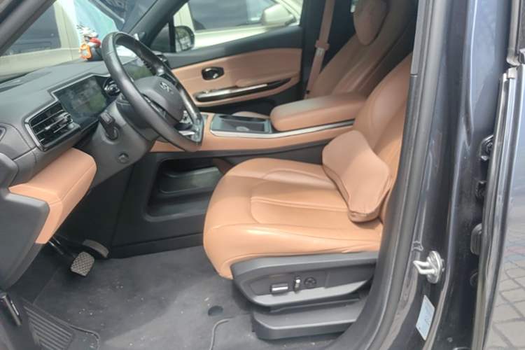 Used Nio ES6 2022 75 kWh Performance Version Left Front Seat