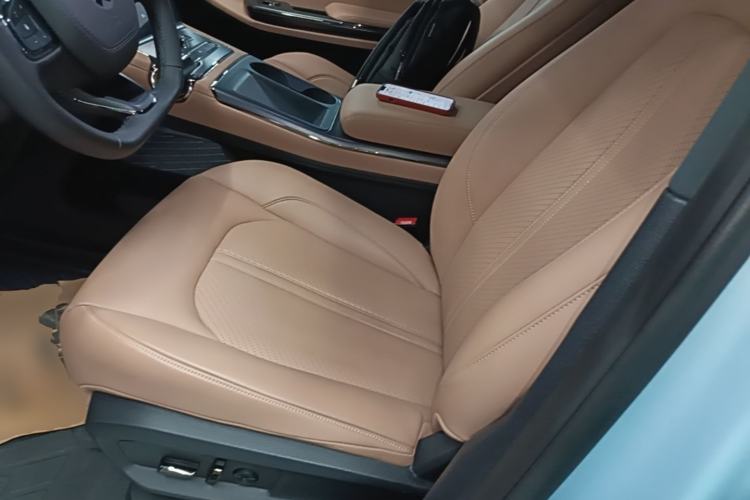 Used Nio ES6 2022 75 kWh Performance Version Left Front Seat