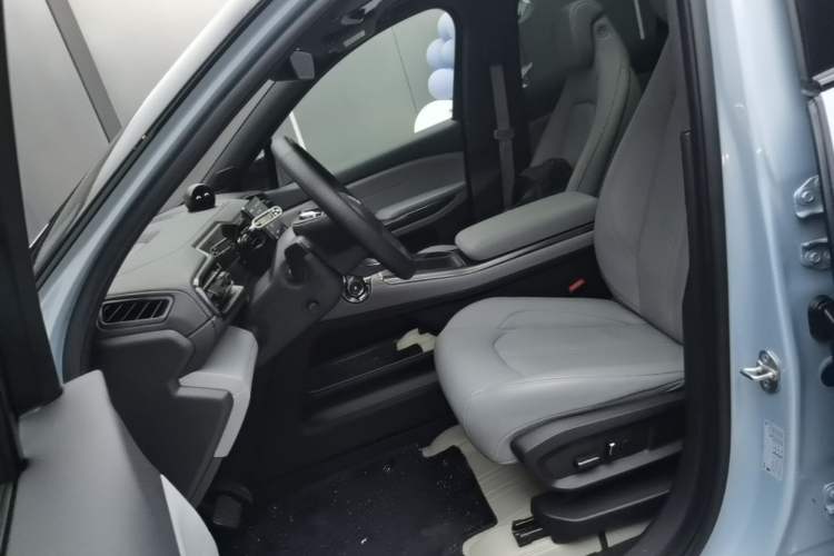 Used Nio ES6 2022 75 kWh Sport Edition Left Front Seat