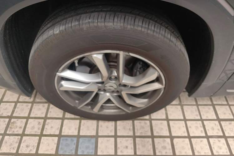 Used Nio ES6 2022 75 kWh Performance Version Left Front Wheel Hub