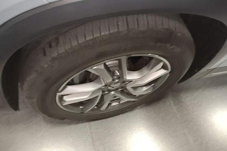 Used Nio ES6 2022 75 kWh Performance Version Left Front Wheel Hub
