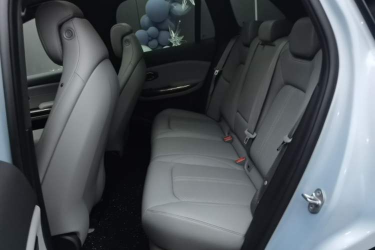Used Nio ES6 2022 75 kWh Sport Edition Left Rear Seat