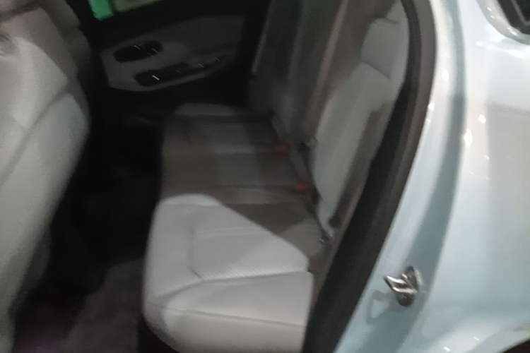 Used Nio ES6 2022 75 kWh Sport Edition Left Rear Seat