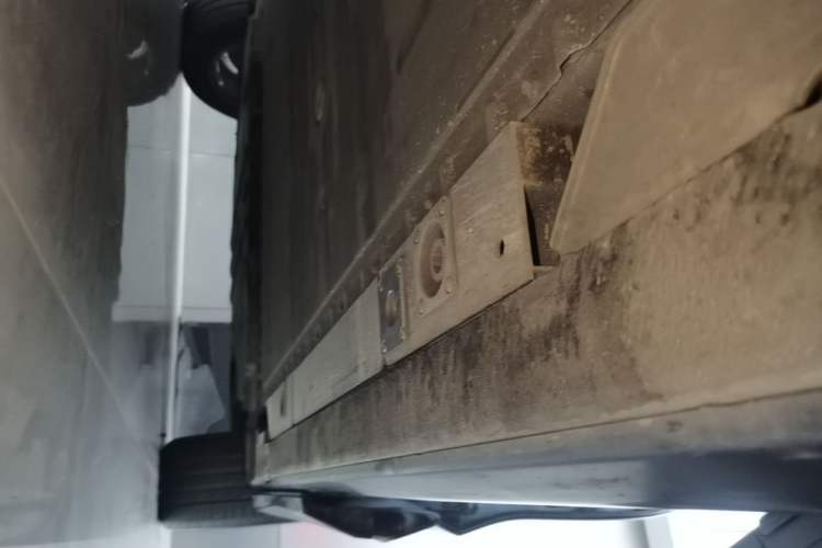 Used Nio ES6 2022 75 kWh Sport Edition Left Side Sill