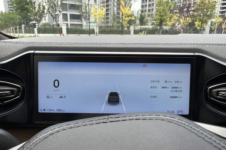Used Nio ES6 2022 100kWh Sport Edition Odometer Close Up