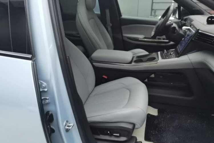 Used Nio ES6 2022 75 kWh Sport Edition Right Front Seat