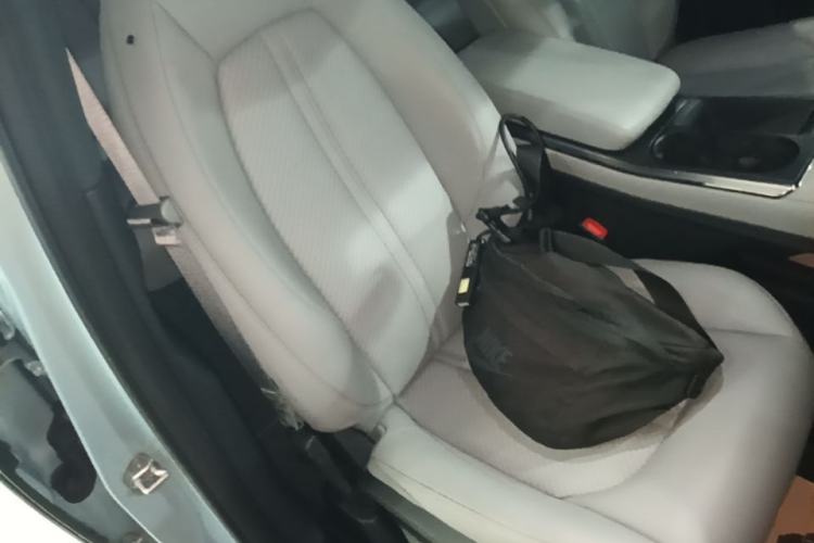 Used Nio ES6 2022 75 kWh Sport Edition Right Front Seat