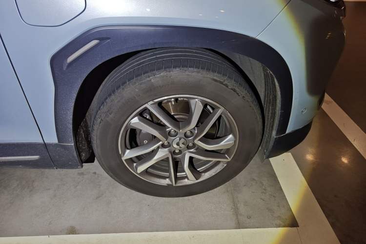 Used Nio ES6 2022 100kWh Sport Edition Right Front Wheel Hub
