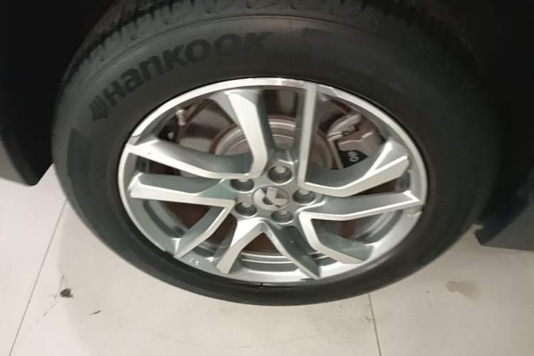 Used Nio ES6 2022 75 kWh Sport Edition Right Rear Wheel Hub