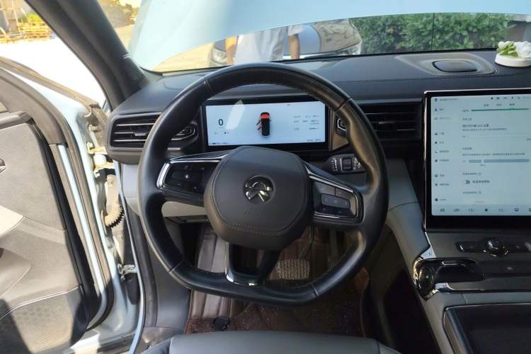 Used Nio ES6 2022 75 kWh Sport Edition Steering Wheel