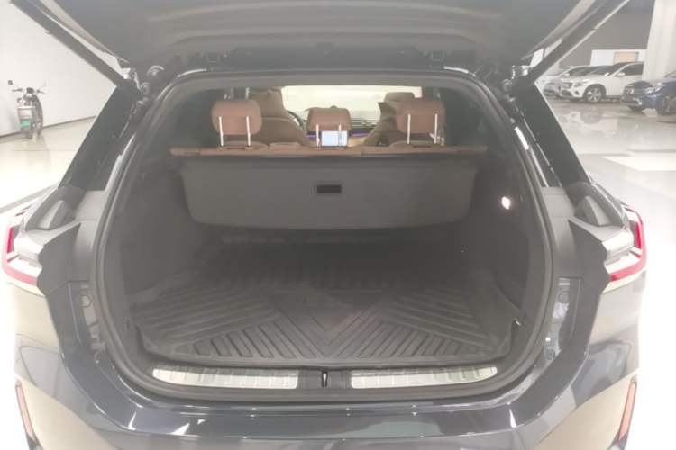 Used Nio ES6 2022 75 kWh Sport Edition Trunk
