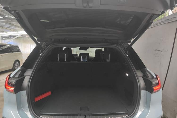 Used Nio ES6 2022 100kWh Performance Version Trunk