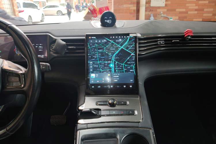 Used Nio ES6 2022 75 kWh Sport Edition Audio And AC Panel