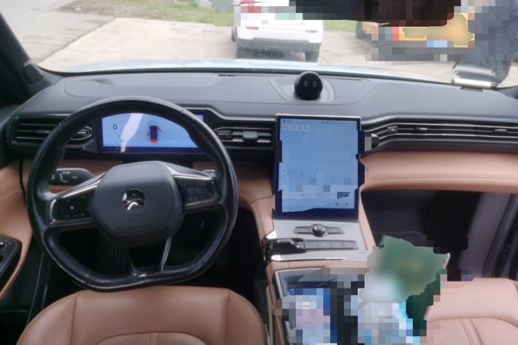 Used Nio ES6 2022 75 kWh Sport Edition Center Console