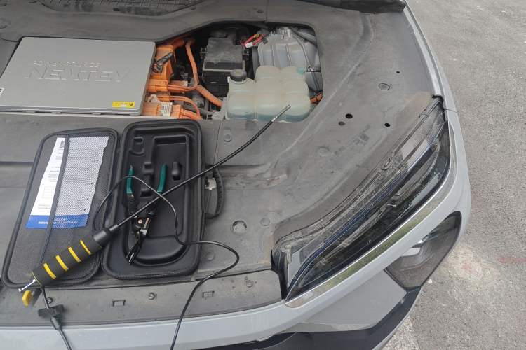 Used Nio ES6 2022 100kWh Performance Version Engine Bay Left