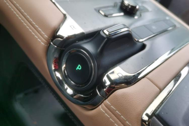 Used Nio ES6 2022 75 kWh Sport Edition Gear Lever