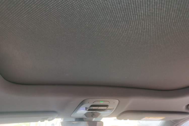 Used Nio ES6 2022 75 kWh Sport Edition Headliner