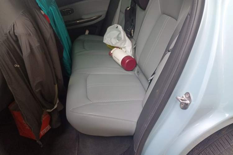 Used Nio ES6 2022 75 kWh Sport Edition Left Rear Seat