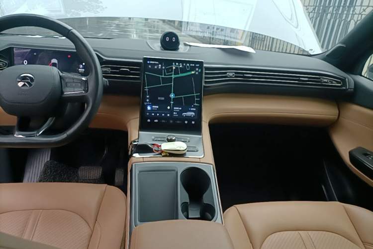 Used Nio ES6 2022 75 kWh Sport Edition Audio And AC Panel