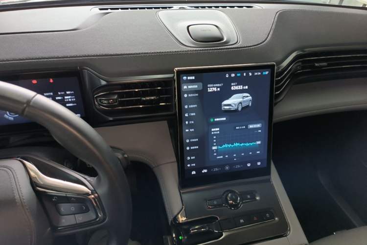 Used Nio ES6 2022 75 kWh Sport Edition Audio And AC Panel