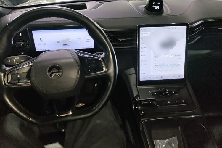 Used Nio ES6 2022 75 kWh Sport Edition Center Console