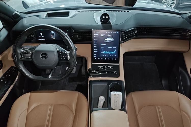 Used Nio ES6 2022 75 kWh Performance Version Center Console
