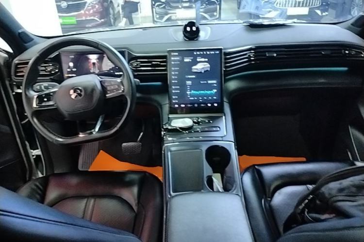 Used Nio ES6 2022 75 kWh Sport Edition Center Console