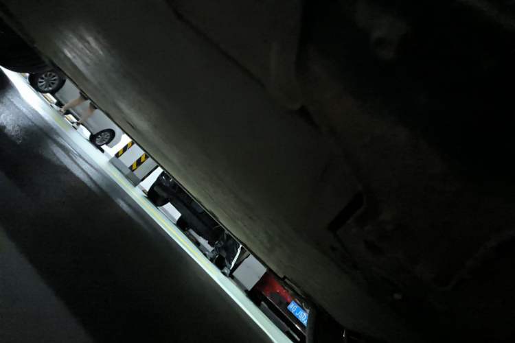 Used Nio ES6 2022 75 kWh Sport Edition Chassis Front Right
