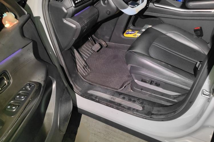 Used Nio ES6 2022 75 kWh Sport Edition Driver Seat