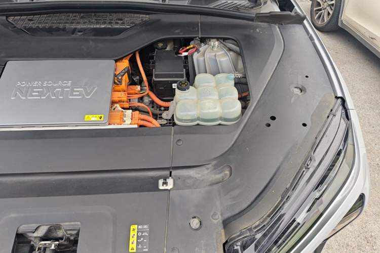 Used Nio ES6 2022 100kWh Performance Version Engine Bay Left