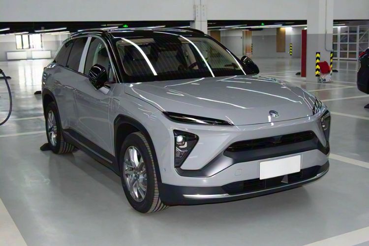 Used Nio ES6 2022 75 kWh Sport Edition Exterior 1