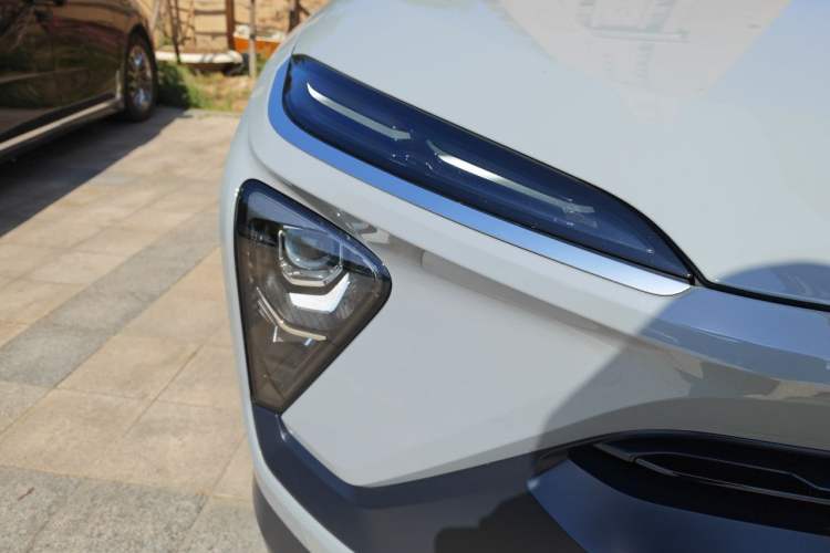 Used Nio ES6 2022 75 kWh Sport Edition Exterior 6