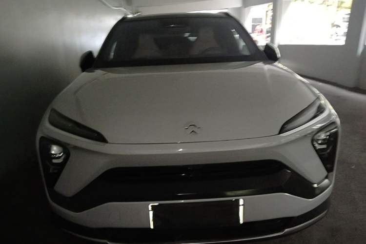 Used Nio ES6 2022 75 kWh Sport Edition Front