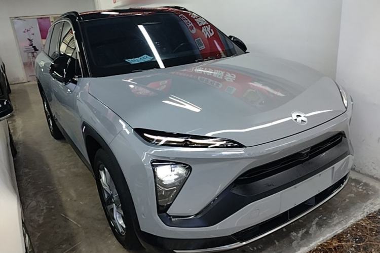 Used Nio ES6 2022 75 kWh Sport Edition Front Right 45 Deg
