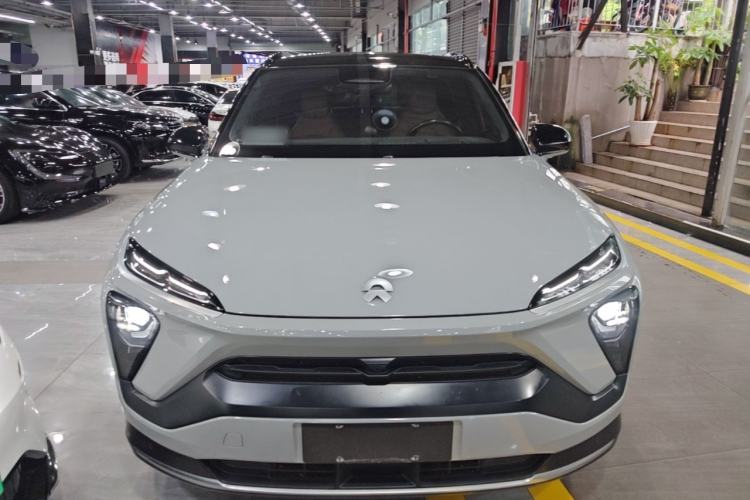 Used Nio ES6 2022 75 kWh Performance Version Front