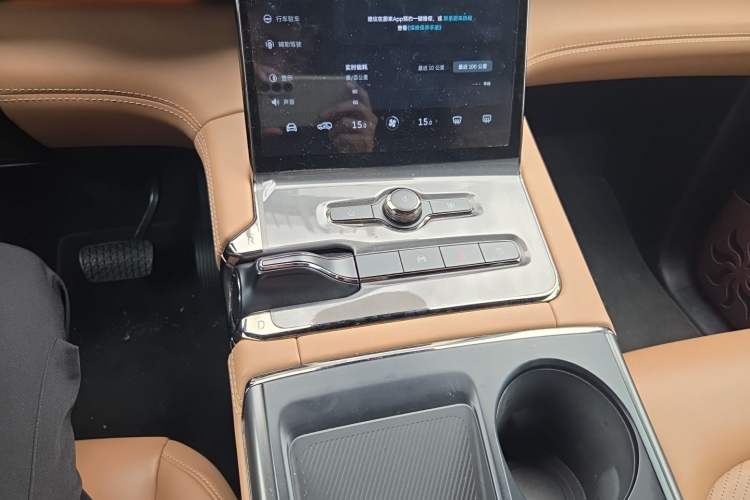 Used Nio ES6 2022 75 kWh Sport Edition Gear Lever