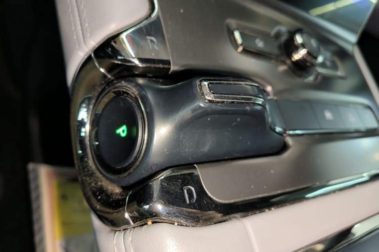 Used Nio ES6 2022 75 kWh Sport Edition Gear Lever