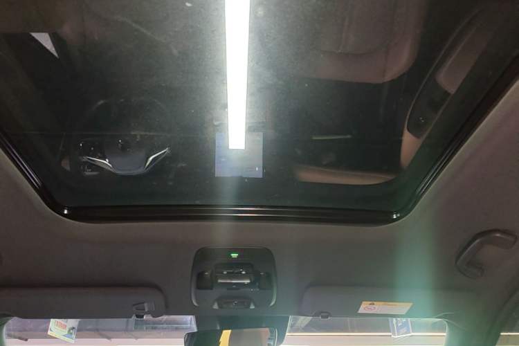 Used Nio ES6 2022 75 kWh Sport Edition Headliner