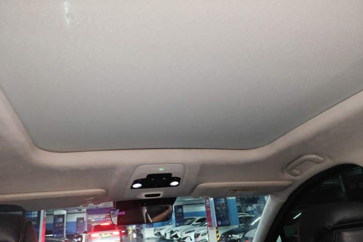 Used Nio ES6 2022 75 kWh Sport Edition Headliner
