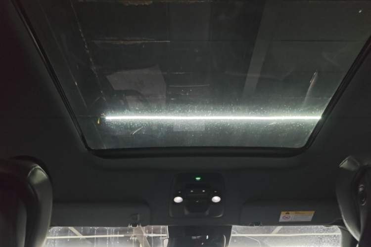 Used Nio ES6 2022 75 kWh Sport Edition Headliner
