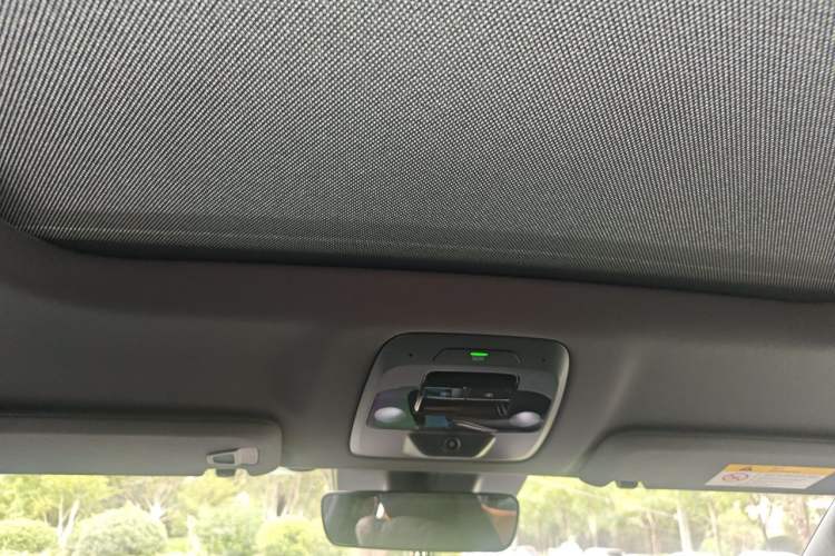 Used Nio ES6 2022 100kWh Performance Version Headliner