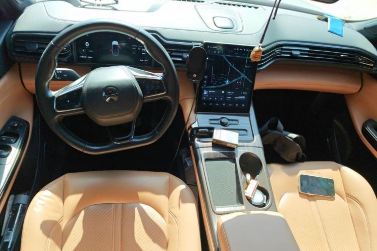 Used Nio ES6 2022 75 kWh Sport Edition Interior 2
