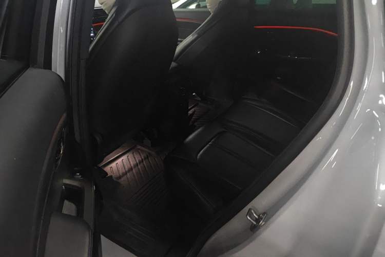Used Nio ES6 2022 75 kWh Sport Edition Interior 2