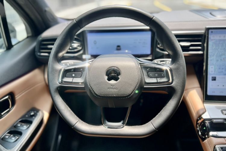 Used Nio ES6 2022 75 kWh Sport Edition Interior 2