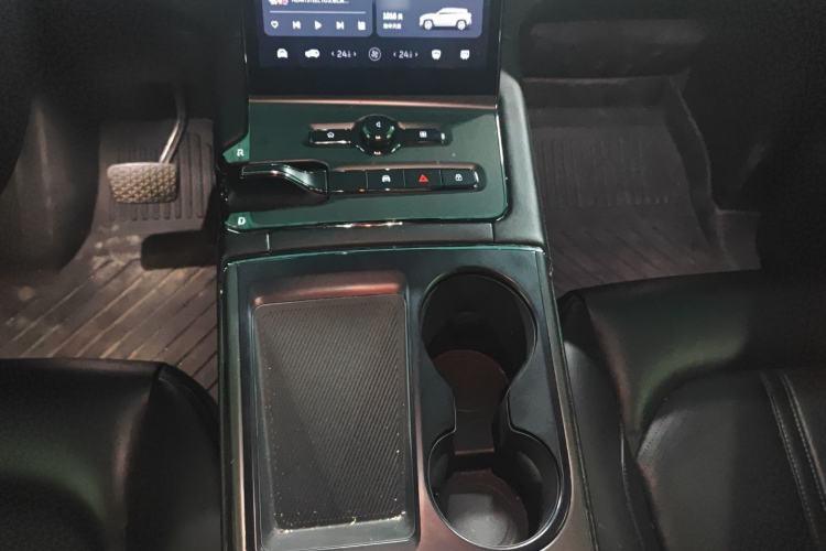 Used Nio ES6 2022 75 kWh Sport Edition Interior 4
