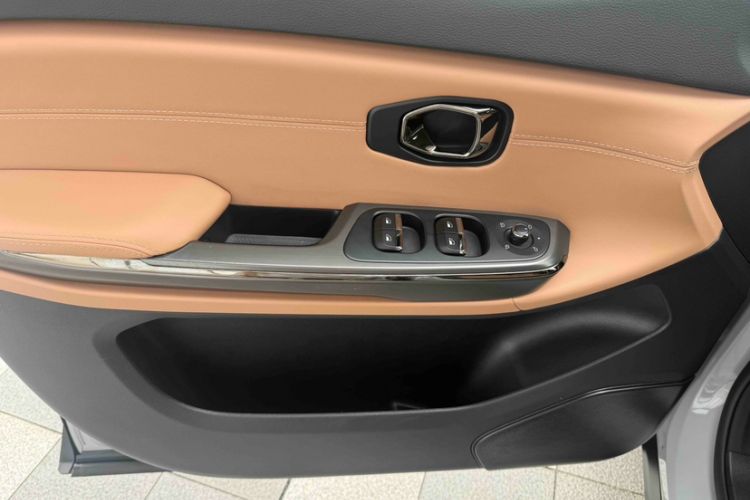 Used Nio ES6 2022 100kWh Performance Version Interior 9