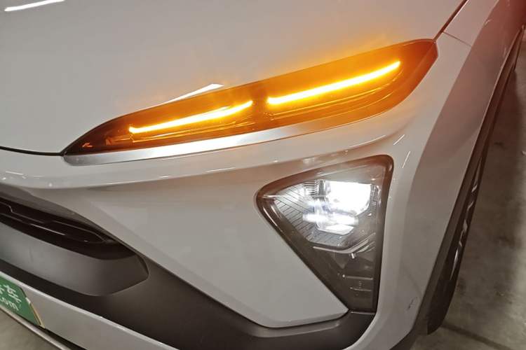 Used Nio ES6 2022 75 kWh Performance Version Left Front Headlight
