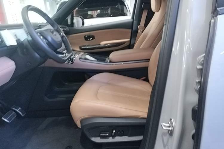 Used Nio ES6 2022 75 kWh Sport Edition Left Front Seat