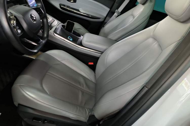 Used Nio ES6 2022 75 kWh Sport Edition Left Front Seat